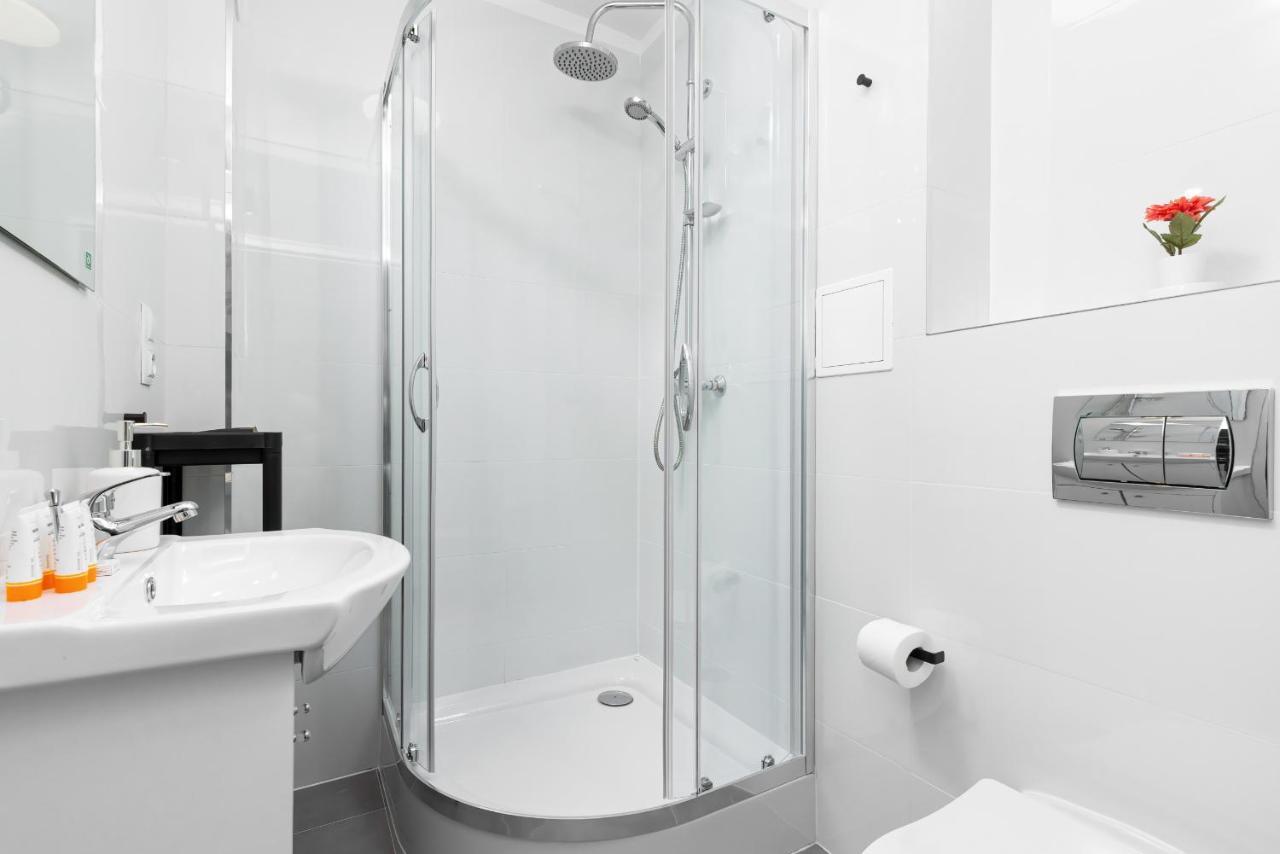 Apartments Panska Warsaw By Renters Exterior photo